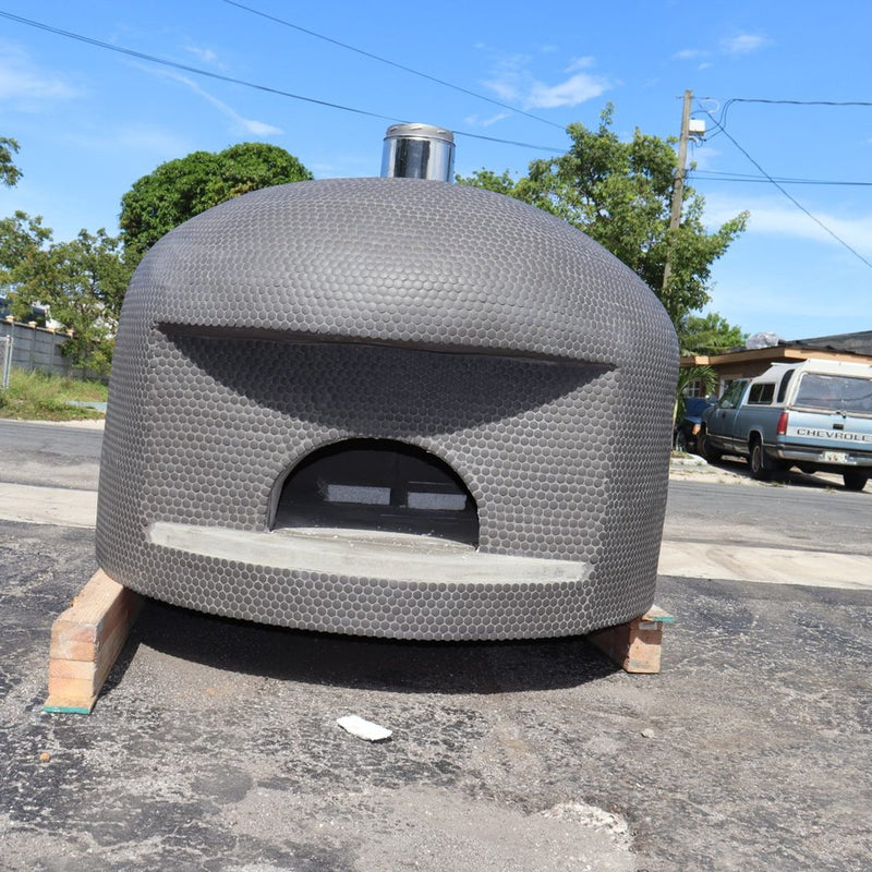 CALIFORNO mosaic pizza oven in Charcoal Gray