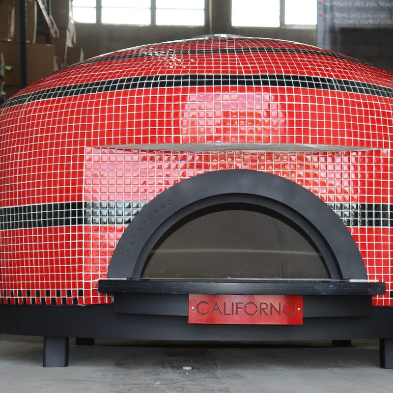 CALIFORNO mosaic pizza oven in Red